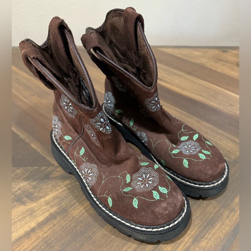 ROPER Boots Floral Chunk Brown Suede Leather Blue Green Embroidery | Women’s 5